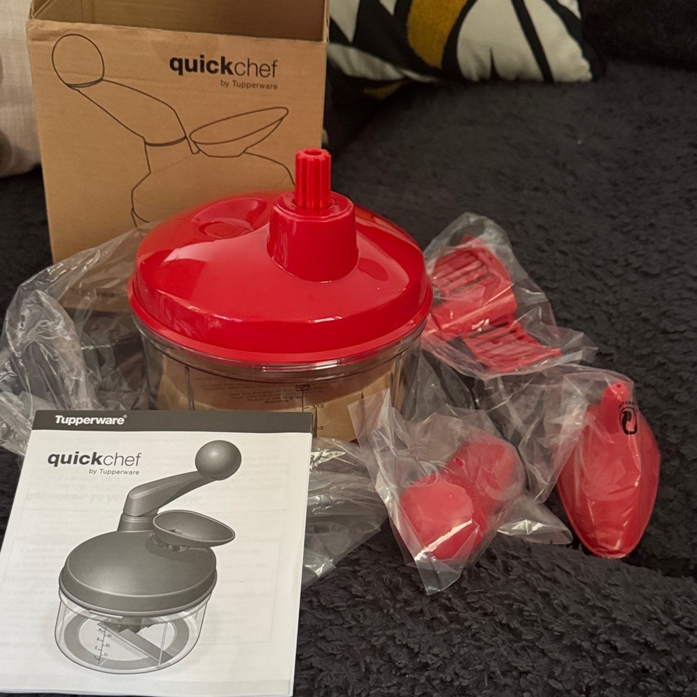 Tupperware Quick Chef Red Manual Processor